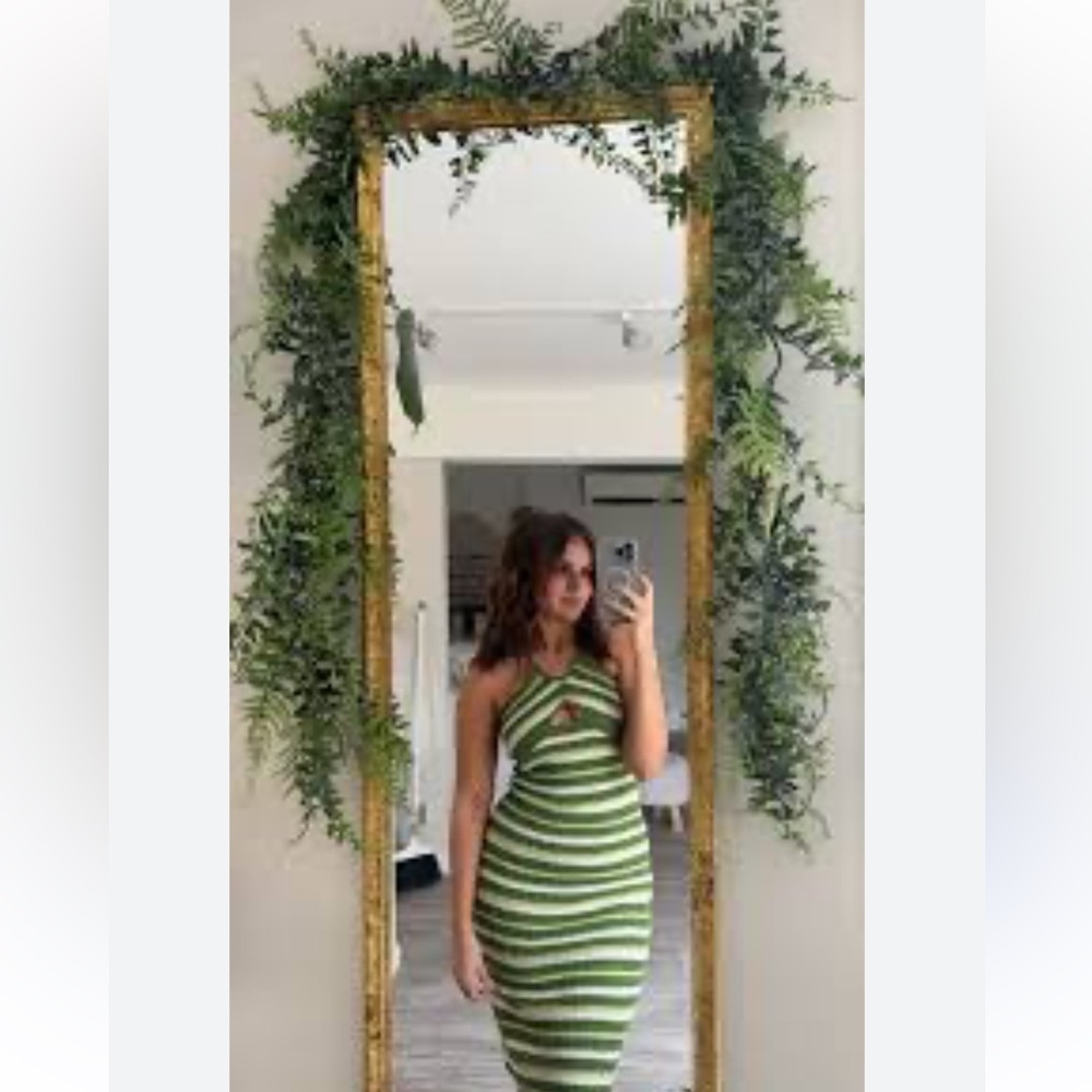 Sincerely Jules-Crochet Dress- green+white striped-lined -Halter-NWOT! Sz M😍​